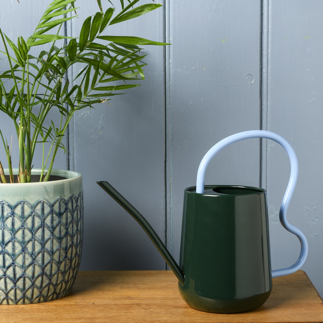 Traditionell grüne Zimmergießkanne - mit Wellengriff | von Burgon & Ball