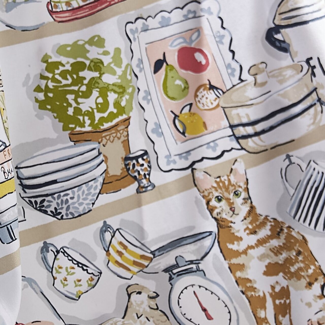 Samtpfoten in der Speisekammer | von Ulster Weavers, Nordirland