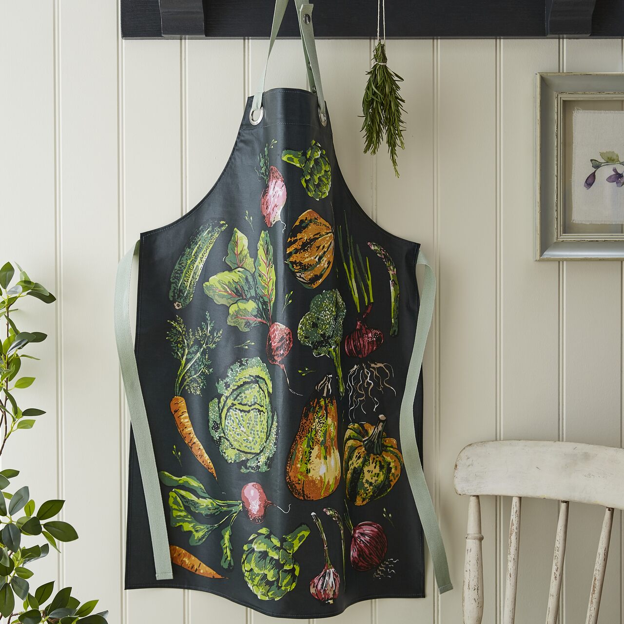 Gemüse-Allerlei - Vegetable Medley | beschichtete Schürze von Ulster Weavers