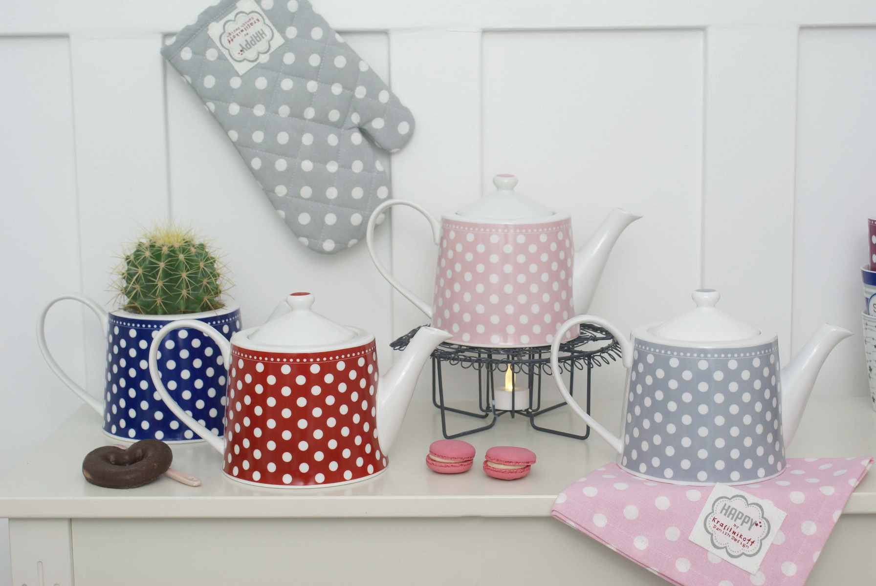 Krasilnikoff Teekannen Punkte-Kollektion